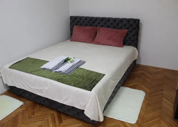 Zara Lux B 아파트 크라구예바츠